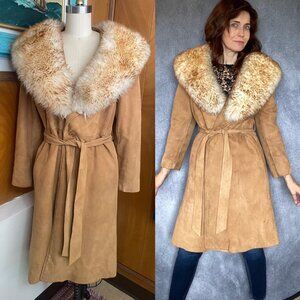 Vtg Suede Sheepskin Penny Lane Shearling Jacket Coat Sz US 6 8 M low v neck tan